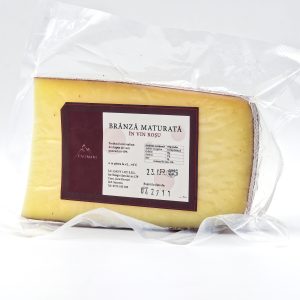 Brânză maturată în vin roșu "Călimani" - 250 g